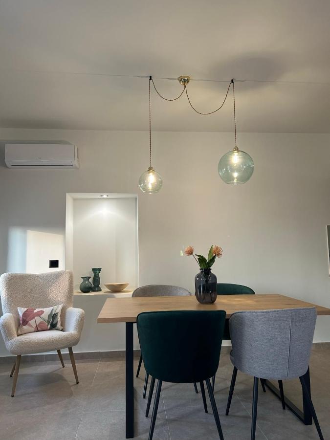 Piedra Luxury Apartments نافبليو المظهر الخارجي الصورة