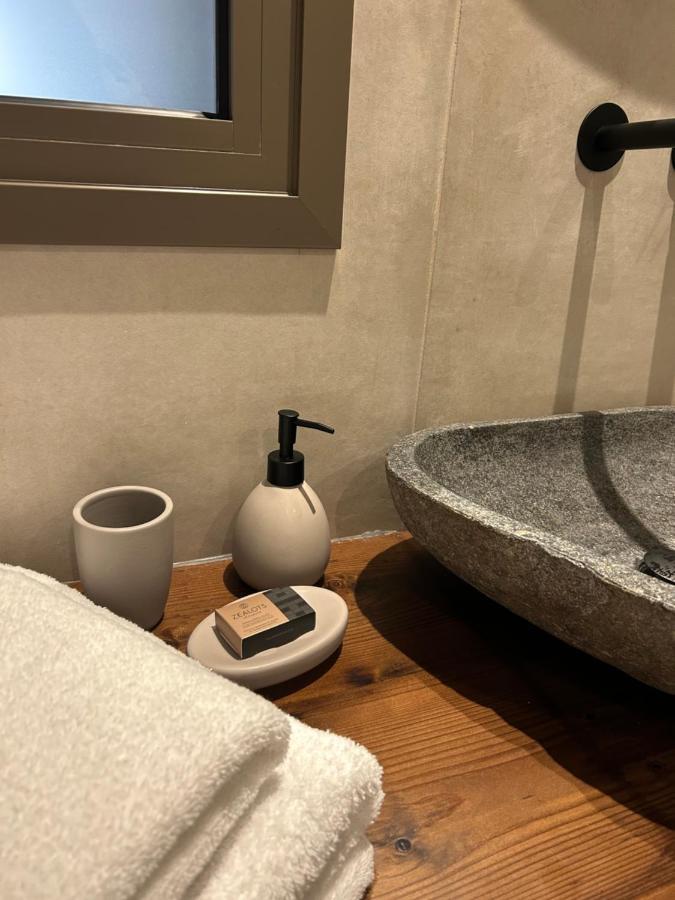 Piedra Luxury Apartments نافبليو المظهر الخارجي الصورة