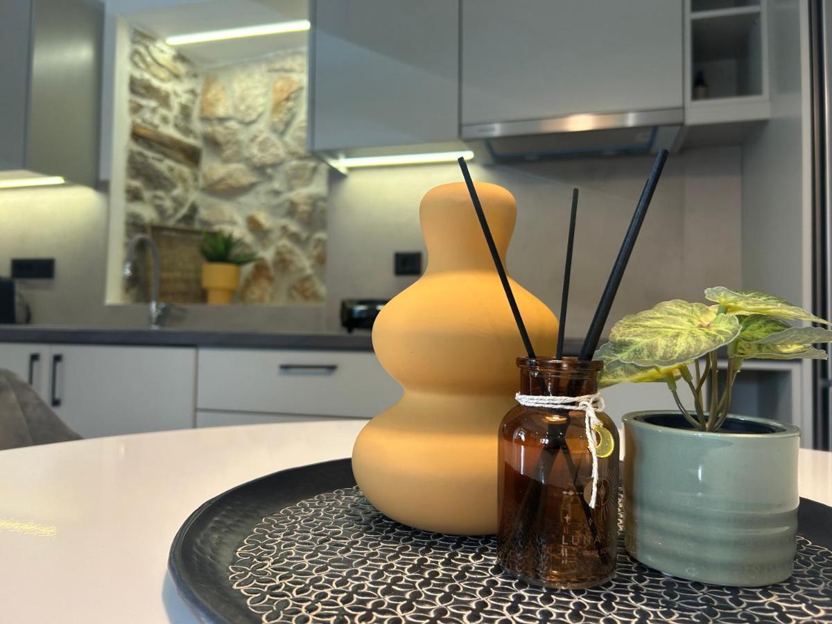 Piedra Luxury Apartments نافبليو المظهر الخارجي الصورة