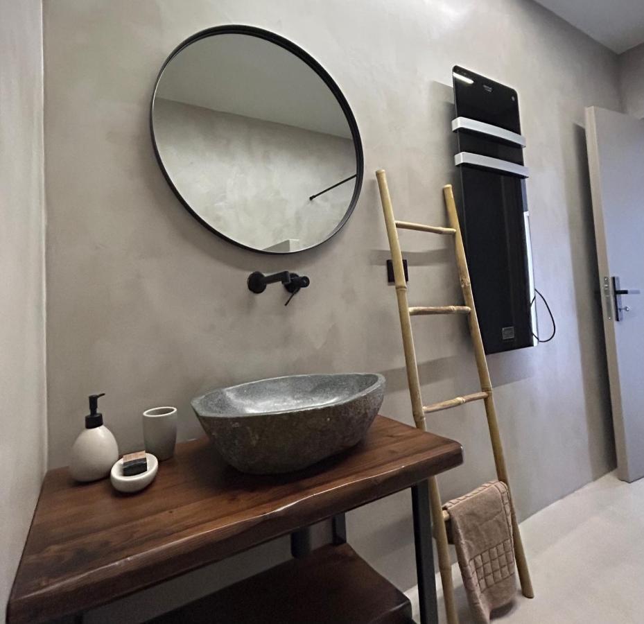 Piedra Luxury Apartments نافبليو المظهر الخارجي الصورة